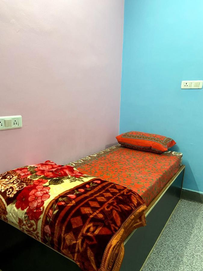 Garuda Guest House Varanasi Exterior foto